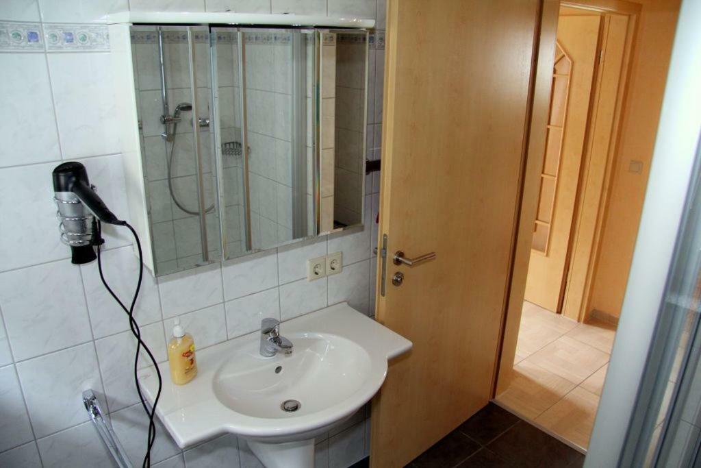 아데나우 Ferienhaus Hilberath 빌라 외부 사진